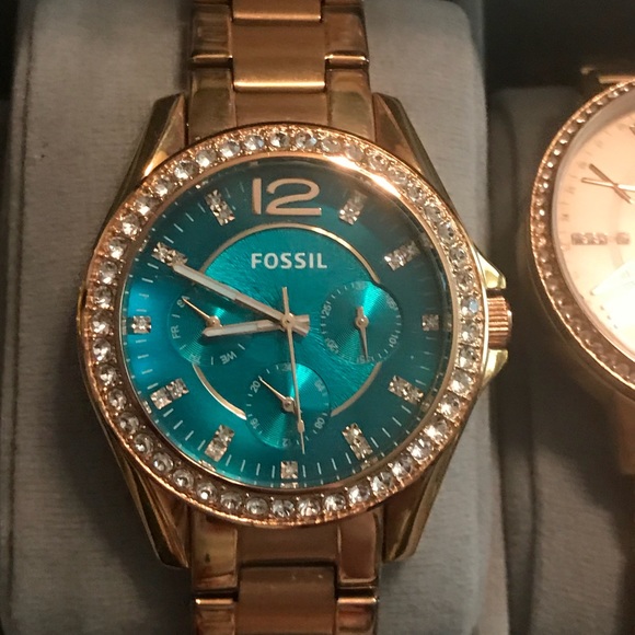 Fossil Watch - Picture 1 of 3